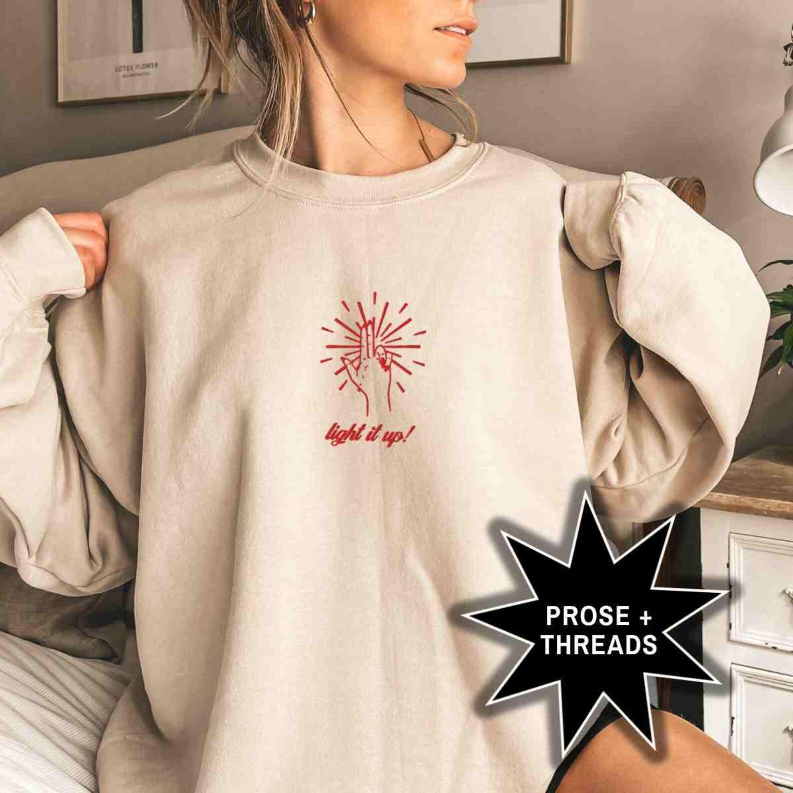 Light it up! Embroidered Sweatshirt